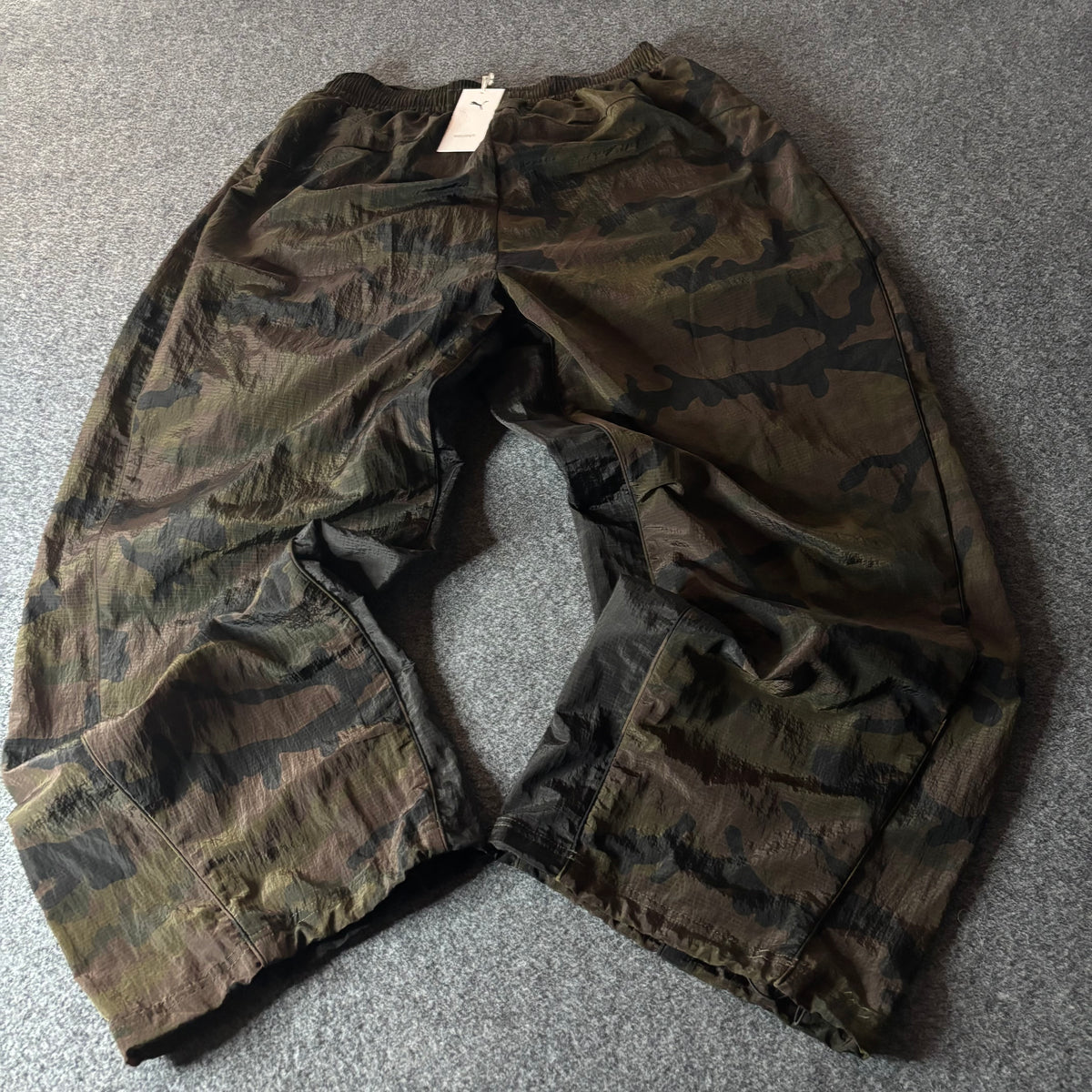 Puma mostroverse AOP baggy pants