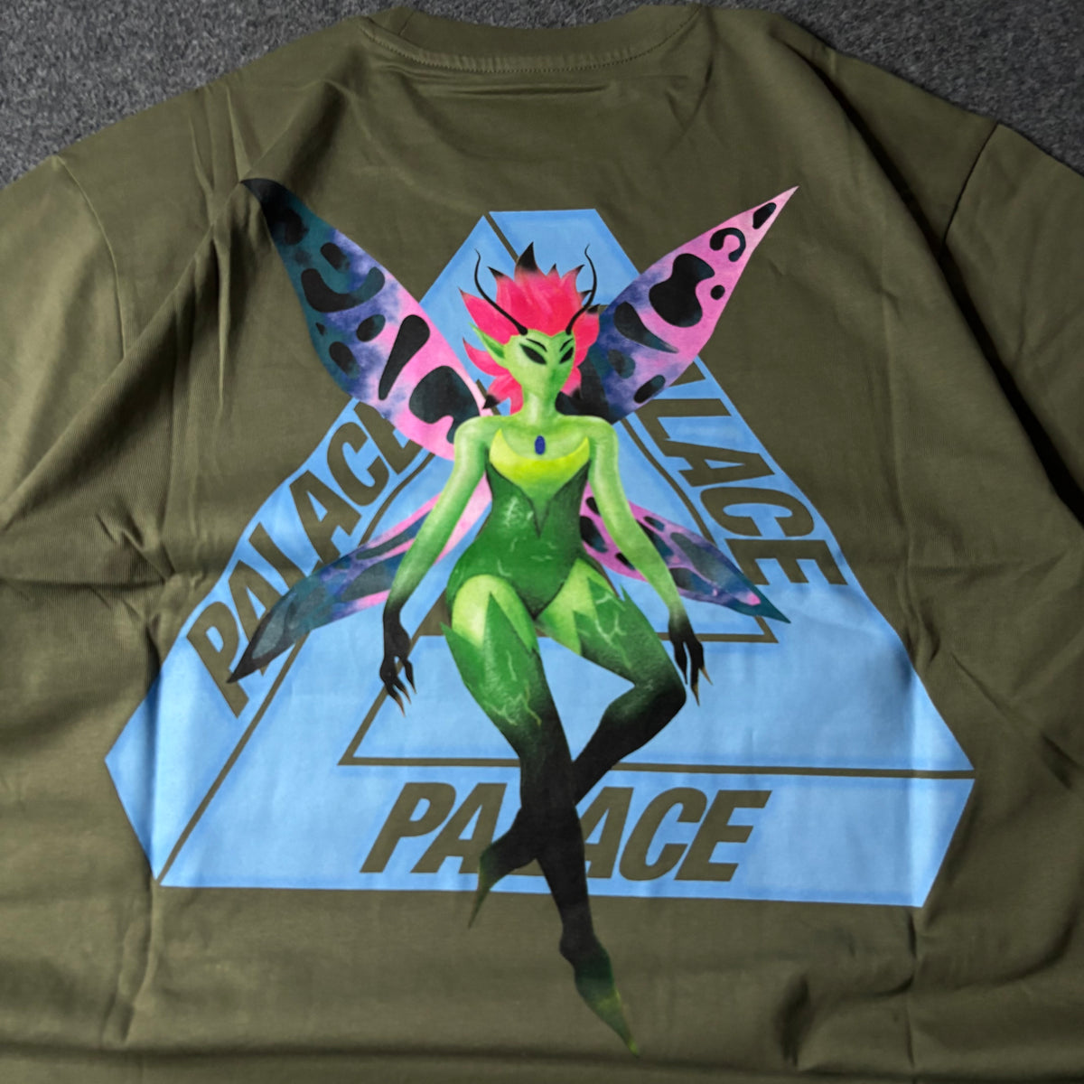 Palace Tri fairy deep green tee