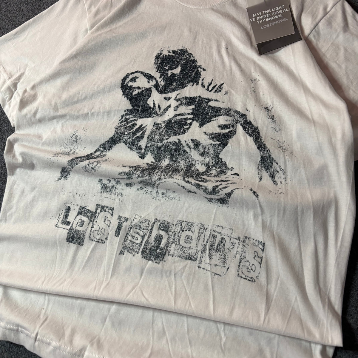 Lostshdws Jesús tee