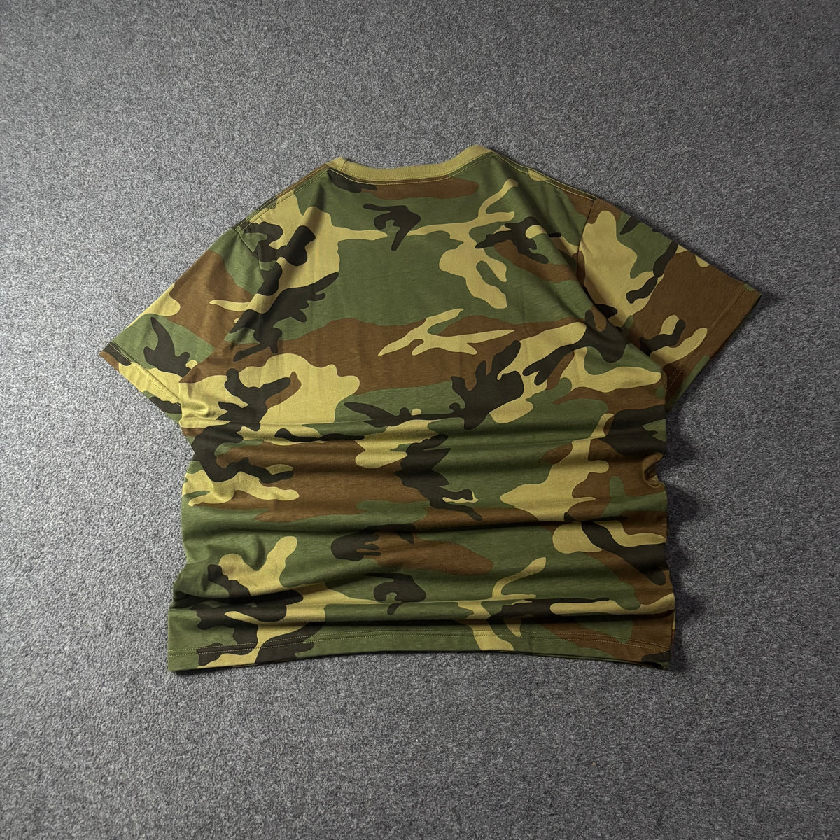 Supreme Arabic box logo camo tee