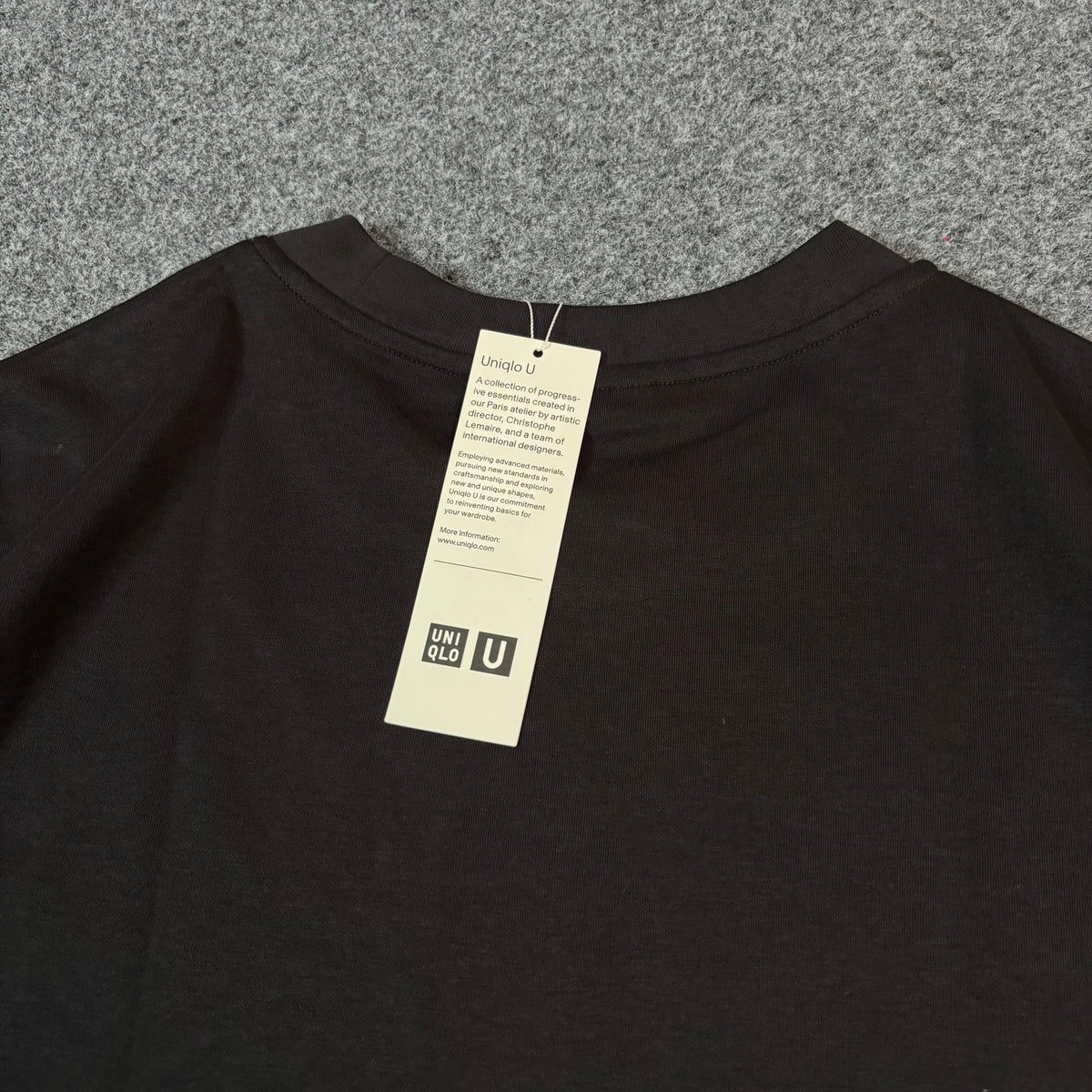 Uniqlo Airsm oversized black tee