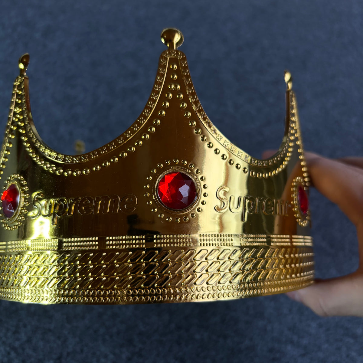 Supreme SS26 crown
