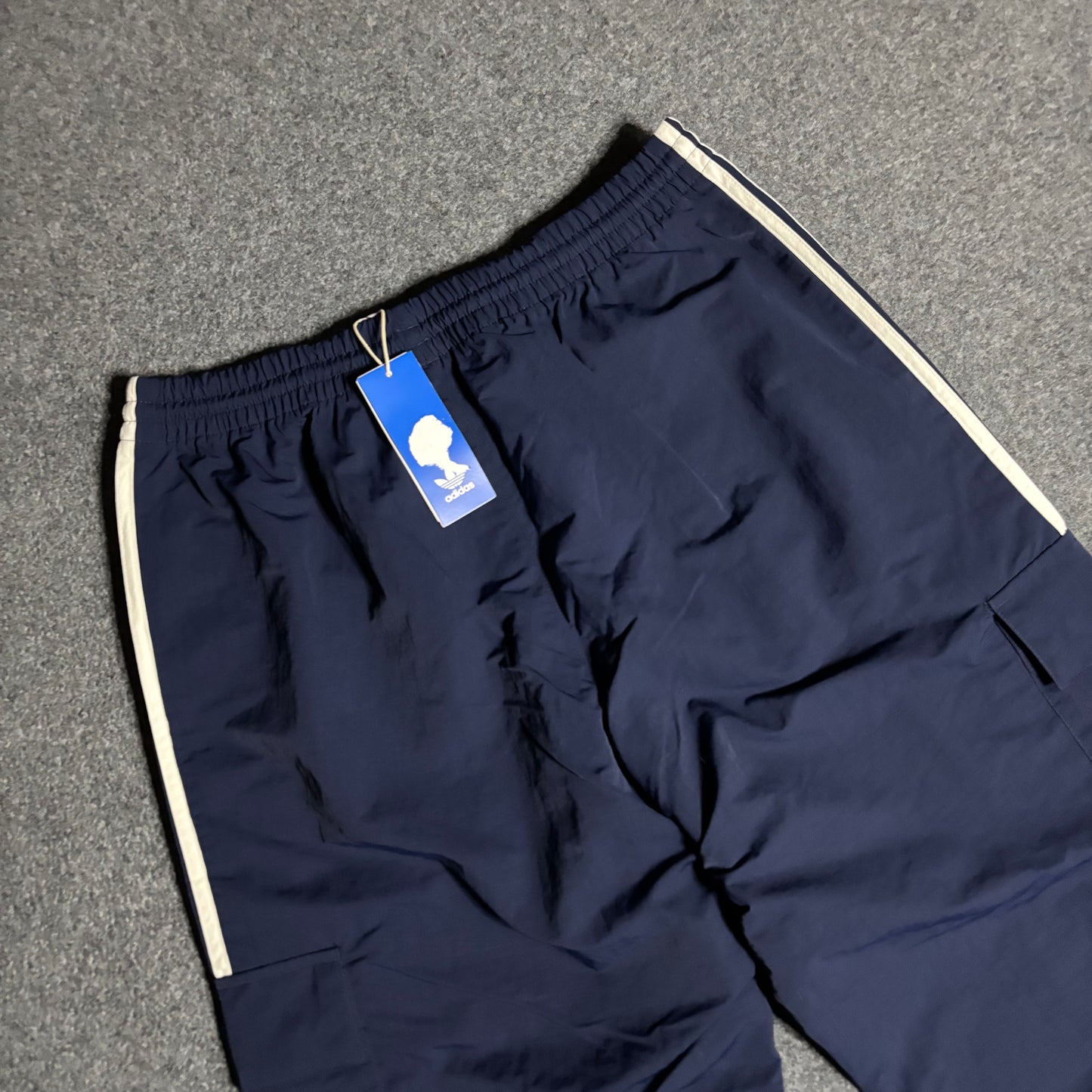 Adidas baggy trackpant blue