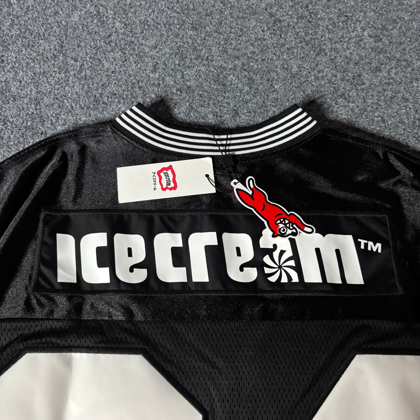 Ice Cream running dog for us black jersey