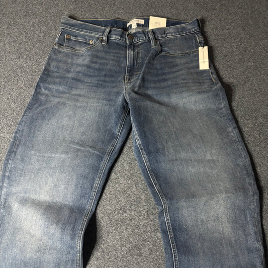 Banana Republic straight traveler jeans