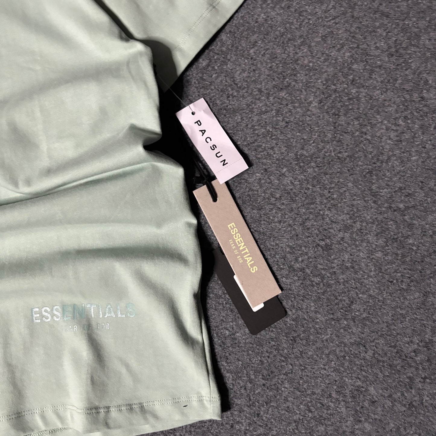 Essentials reflective back logo tee