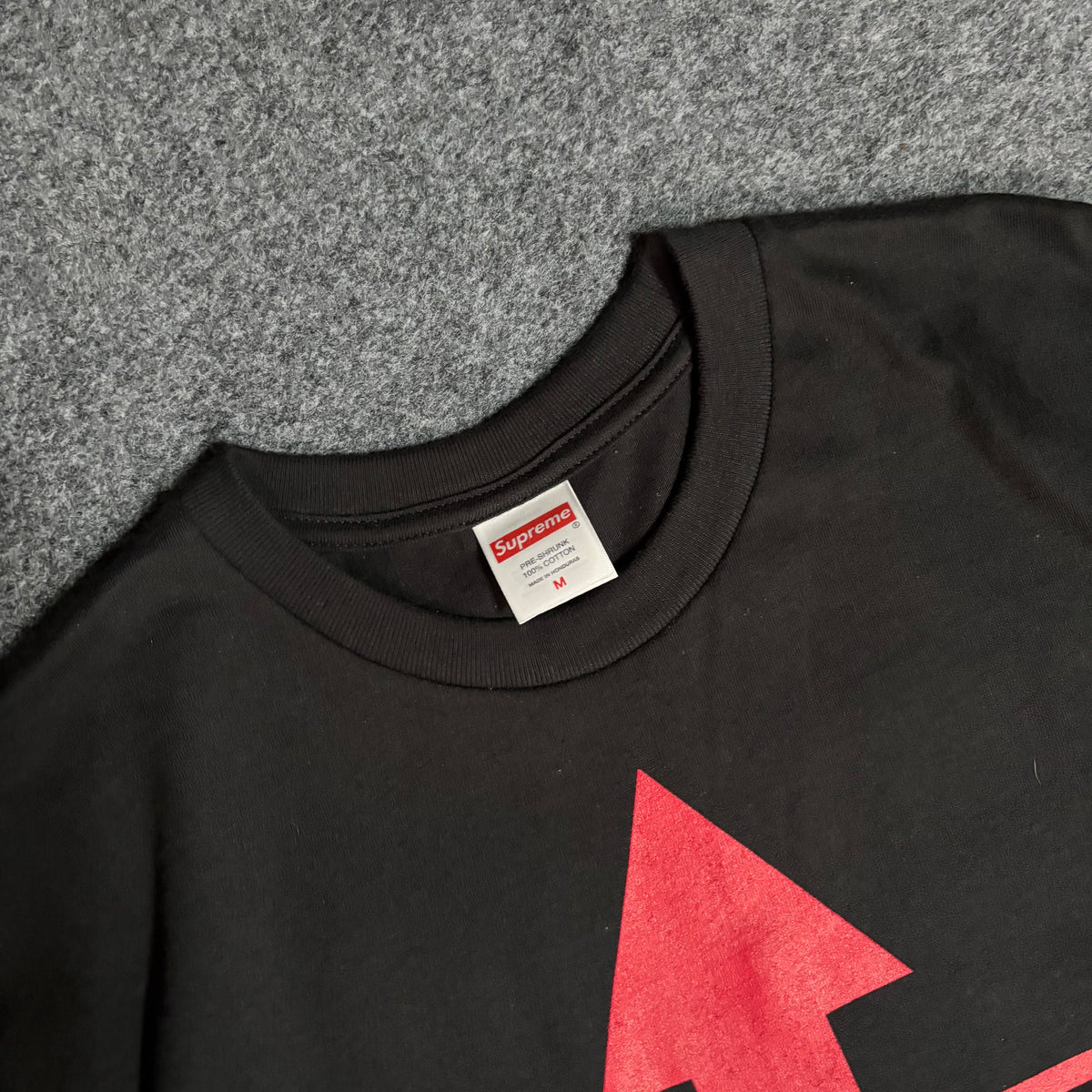 Supreme world famous tee black