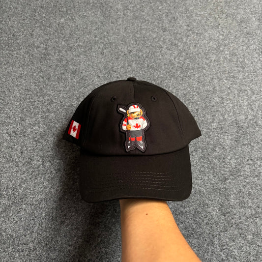 Market studios bear canada hat