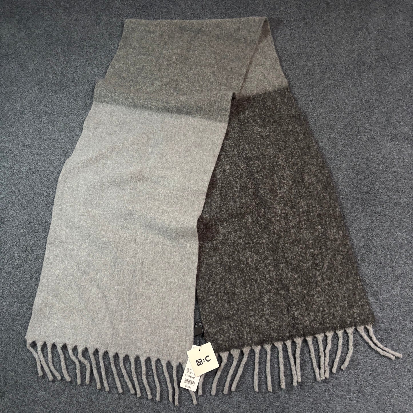Uniqlo :C scuffle yarn chunky stole