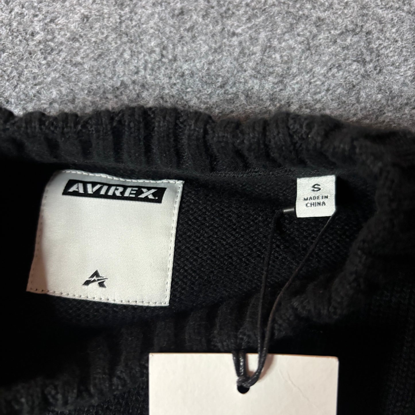 Avirex track field knit sweater black/noir