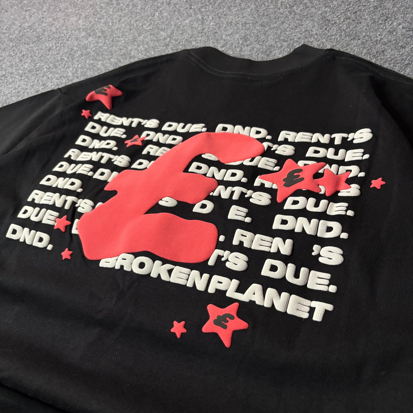 Broken Planet rents due black tee