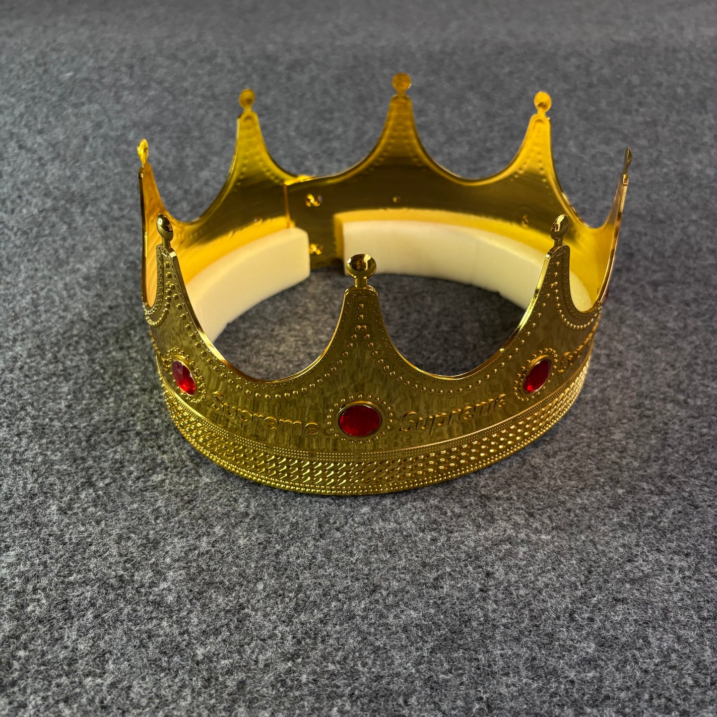 Supreme SS26 crown