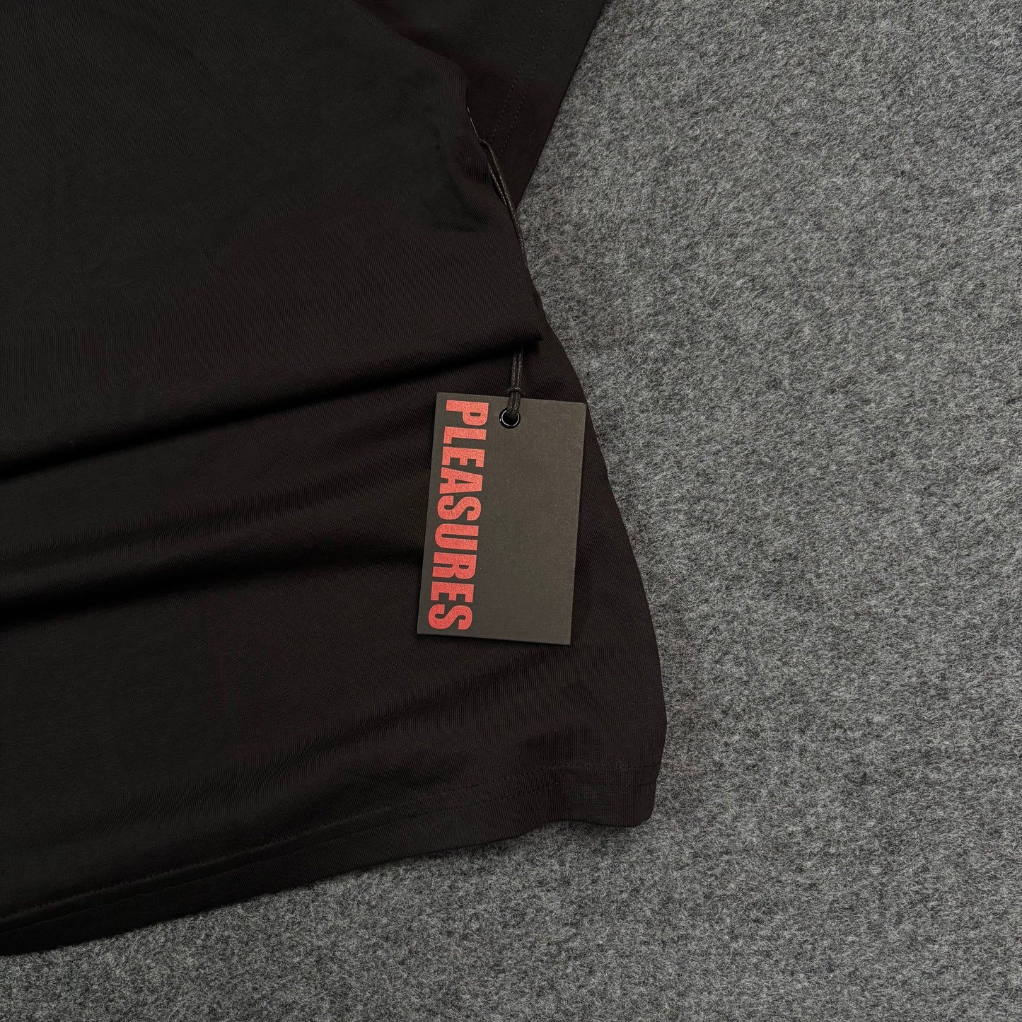 Pleasures stimulation tee black