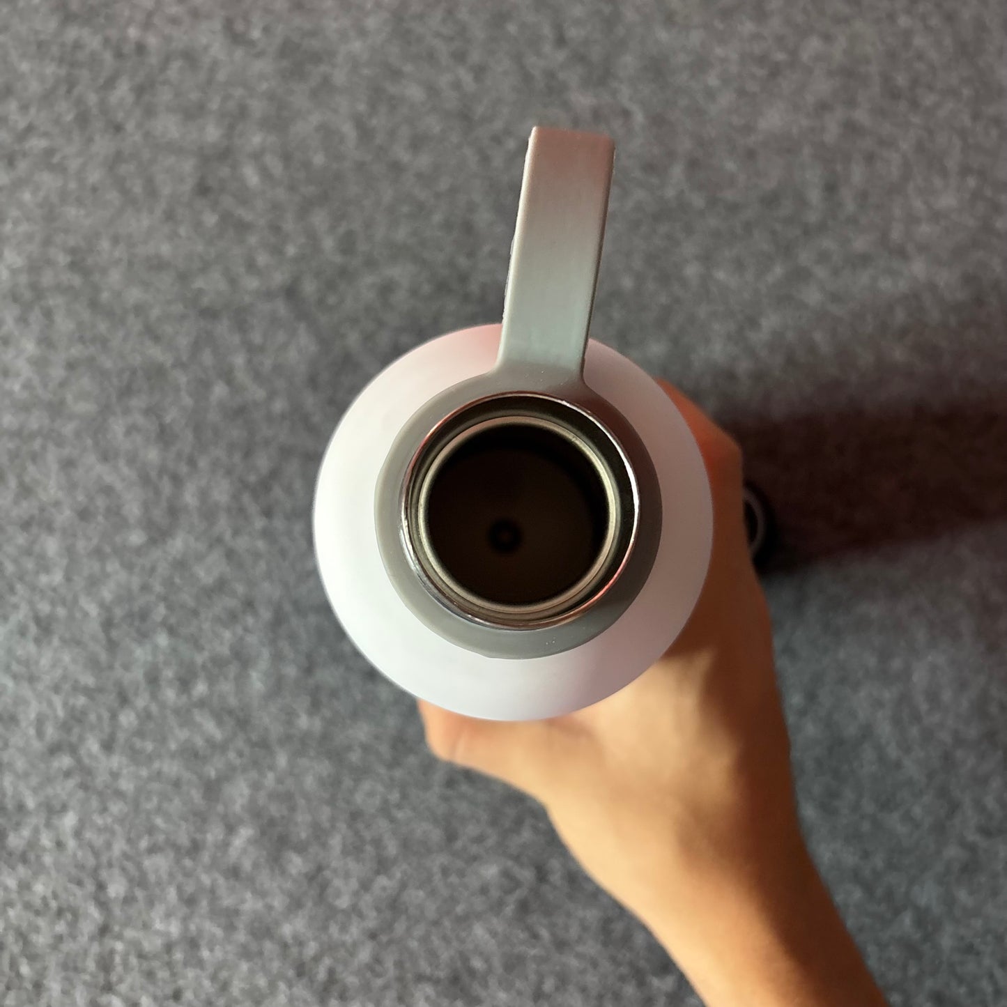 Eric Emanuel water bottle core metal white grey