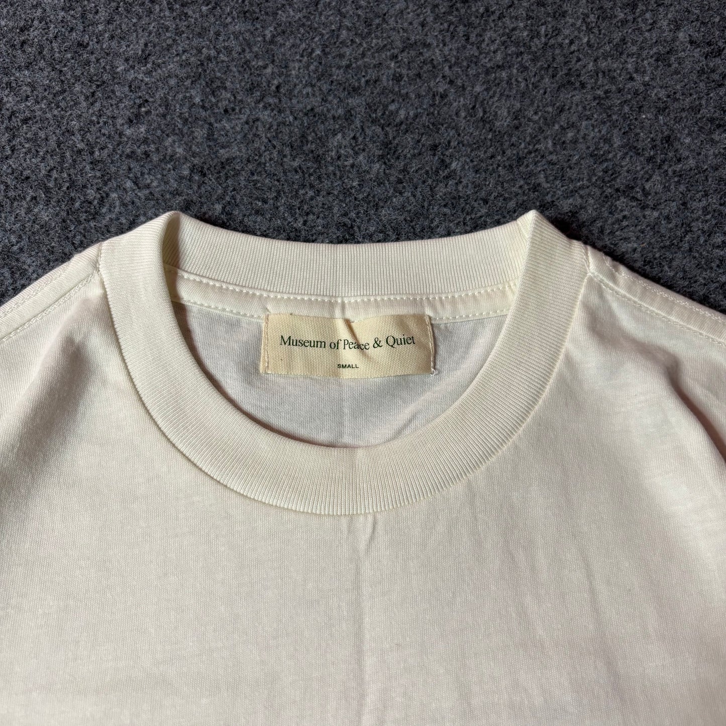 Museum of peace and quiet sound of waves tee white