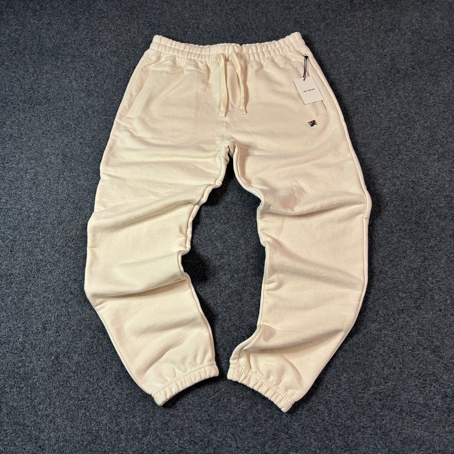 Aime Leon Dore nos basics sweatpants pristine
