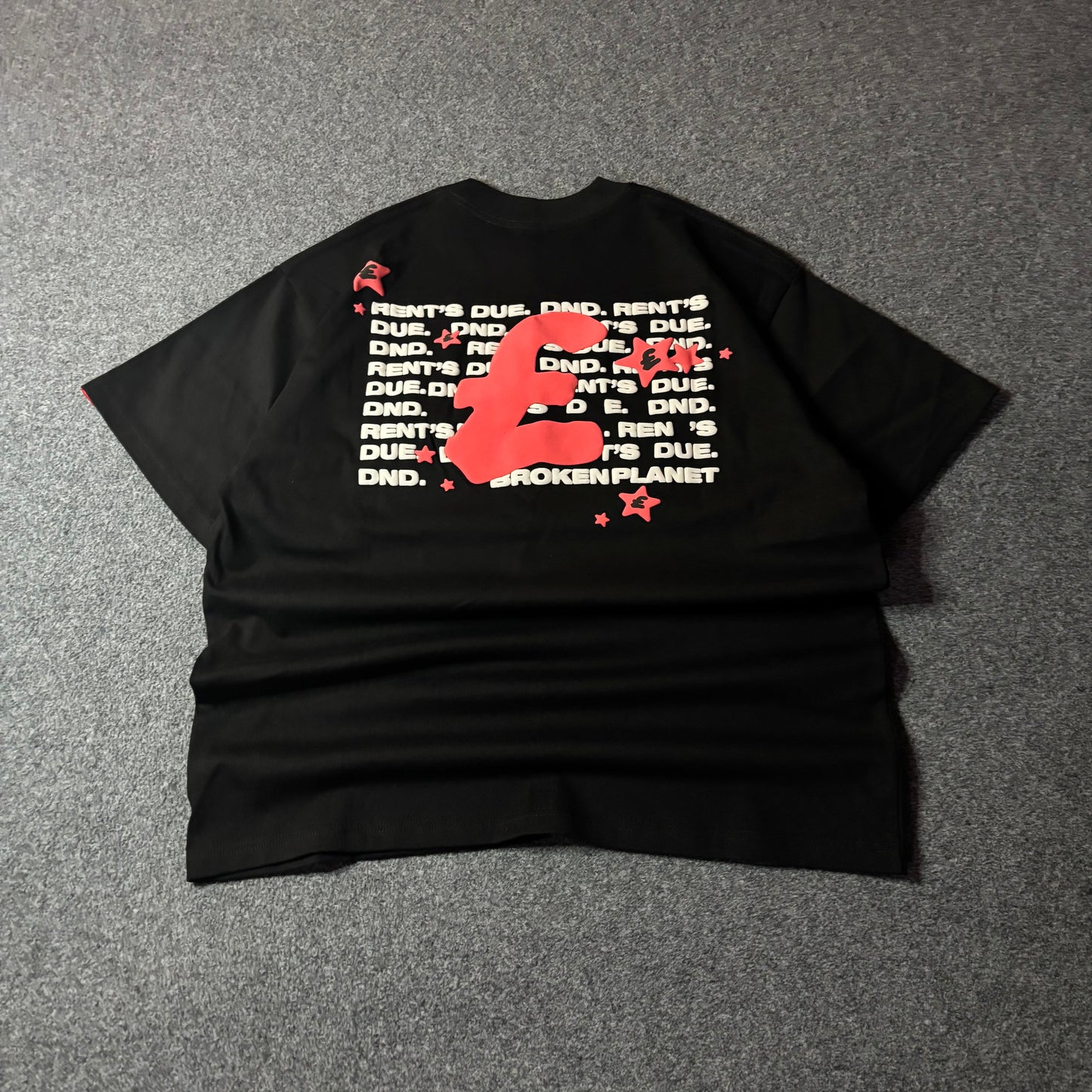 Broken Planet rents due black tee