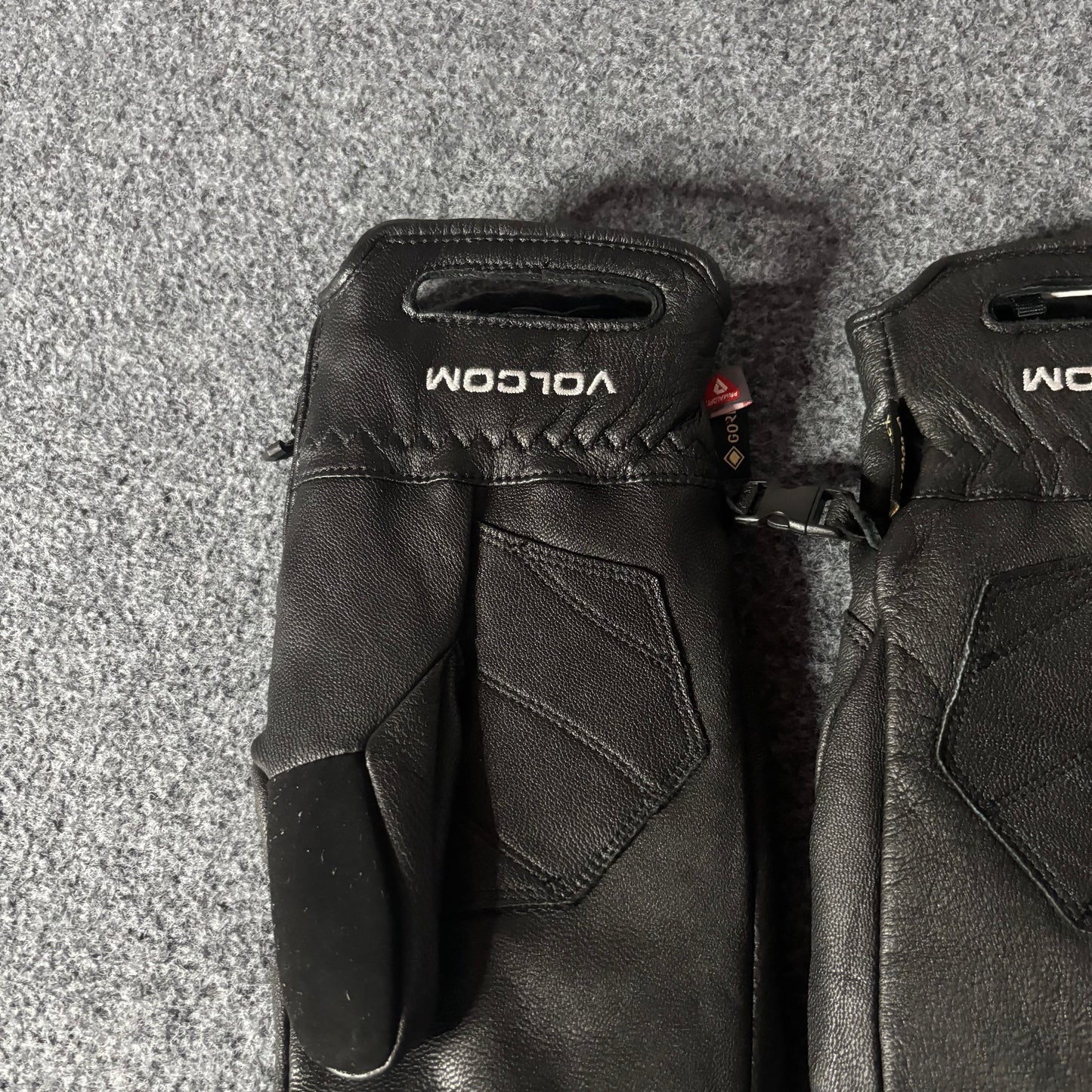 Volcom x Goretex leather gloves