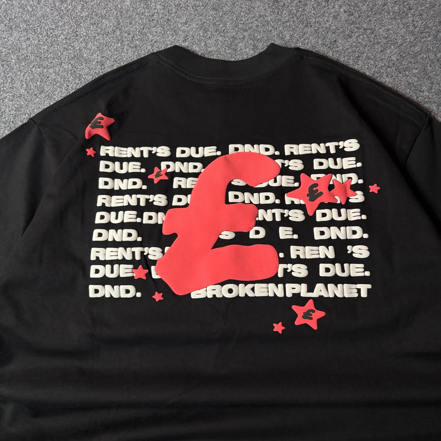Broken Planet rents due black tee