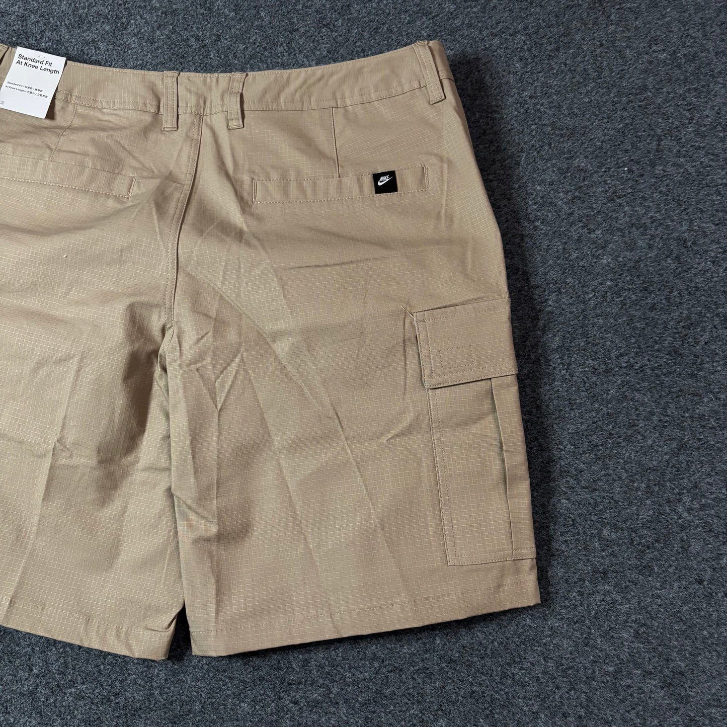 Nike cargo khaki short
