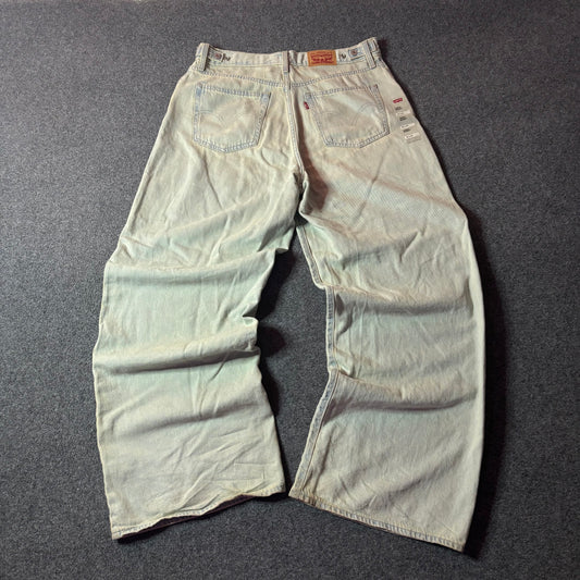 Levi’s cinch baggy jeans light blue