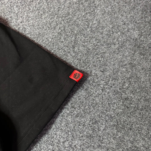 Broken Planet rents due black tee