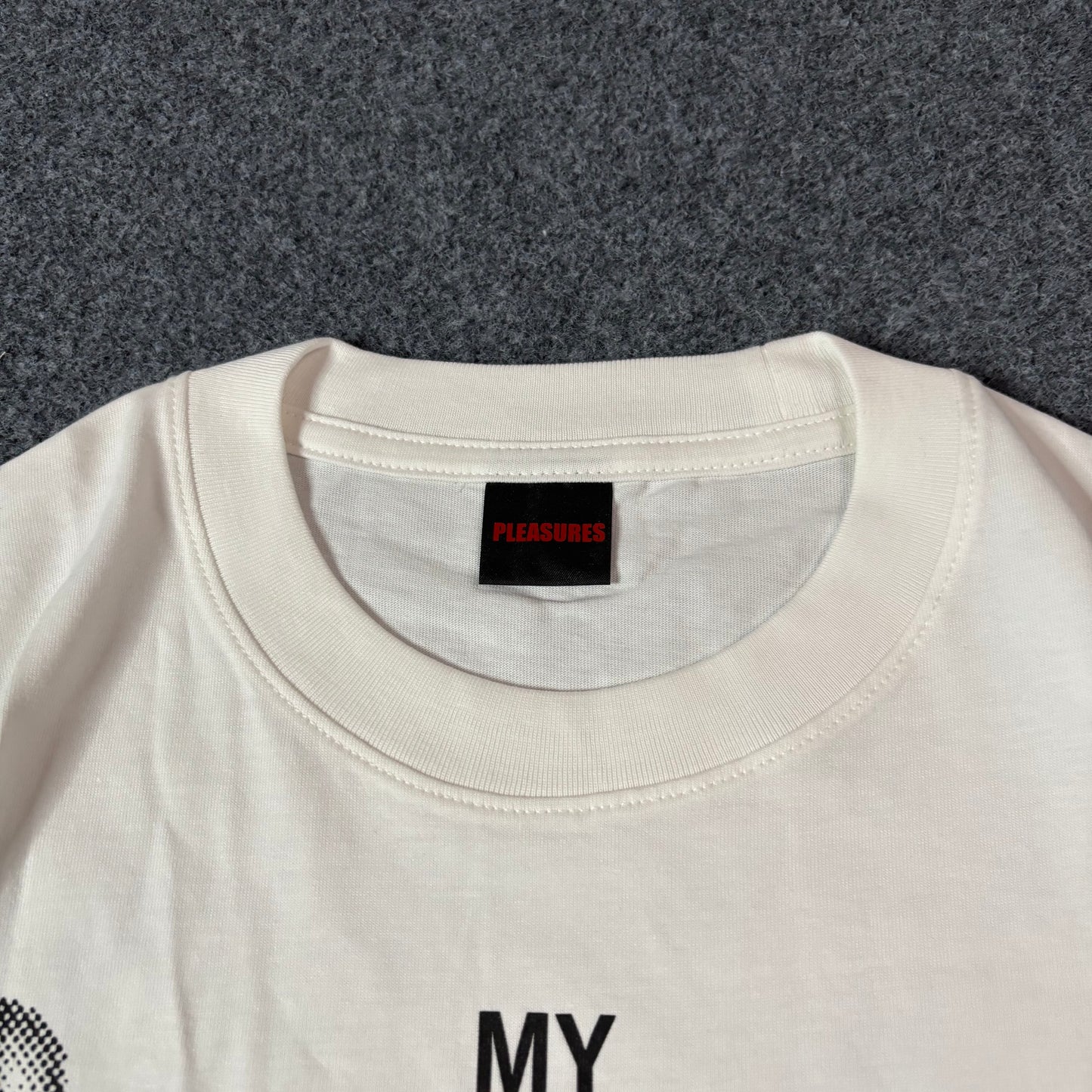 Pleasures machine tee white