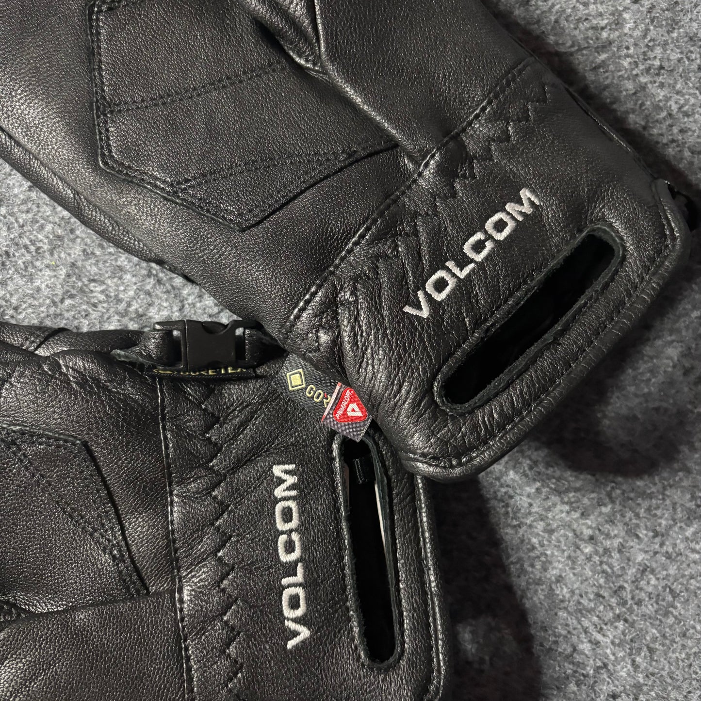 Volcom x Goretex leather gloves