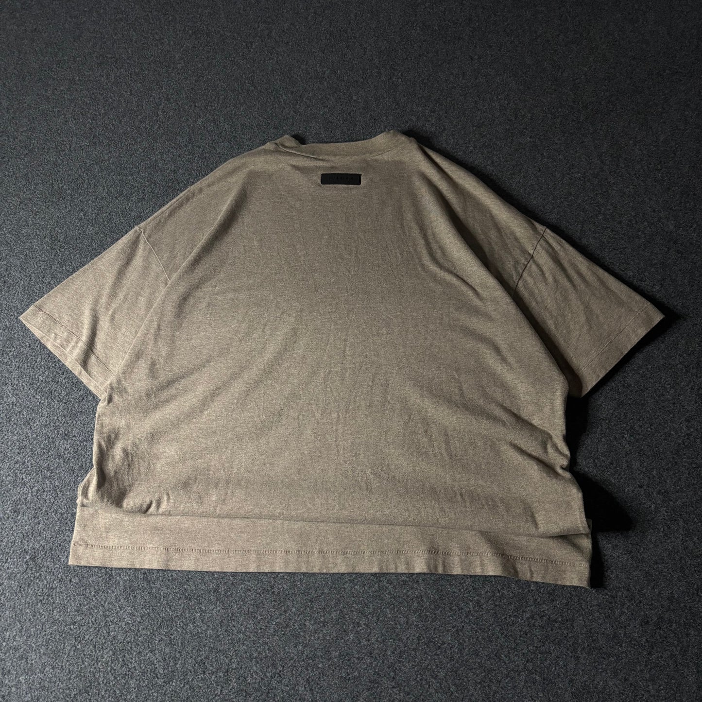 Essentials Fear Of God small logo core heather oversized tee