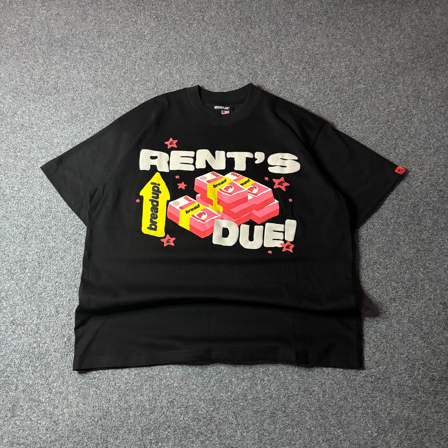 Broken Planet rents due black tee