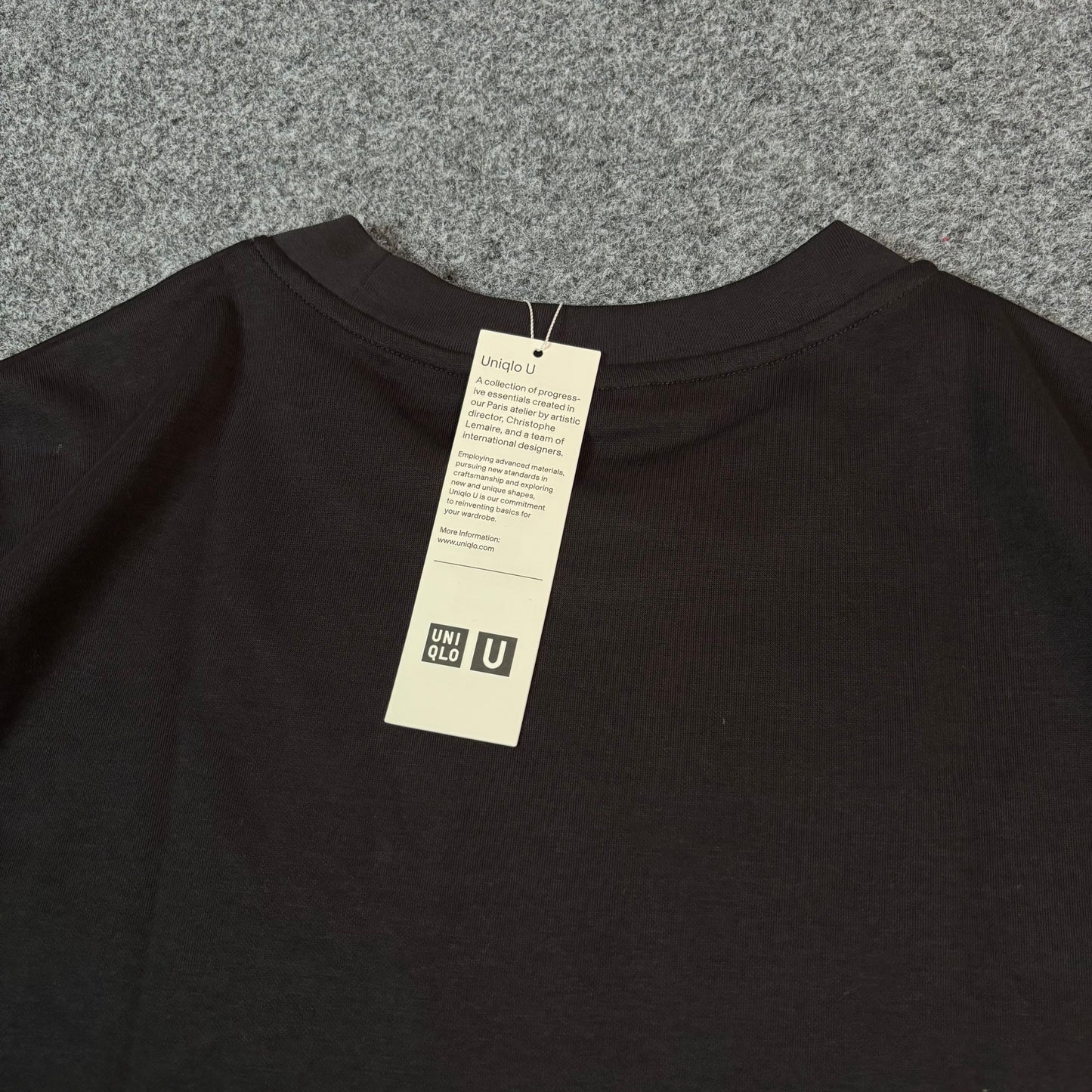 Uniqlo Airsm oversized black tee