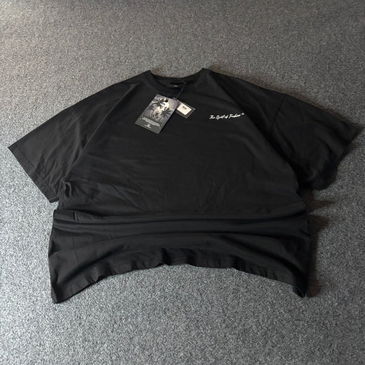 Unknwn the sport of fashion script tee black