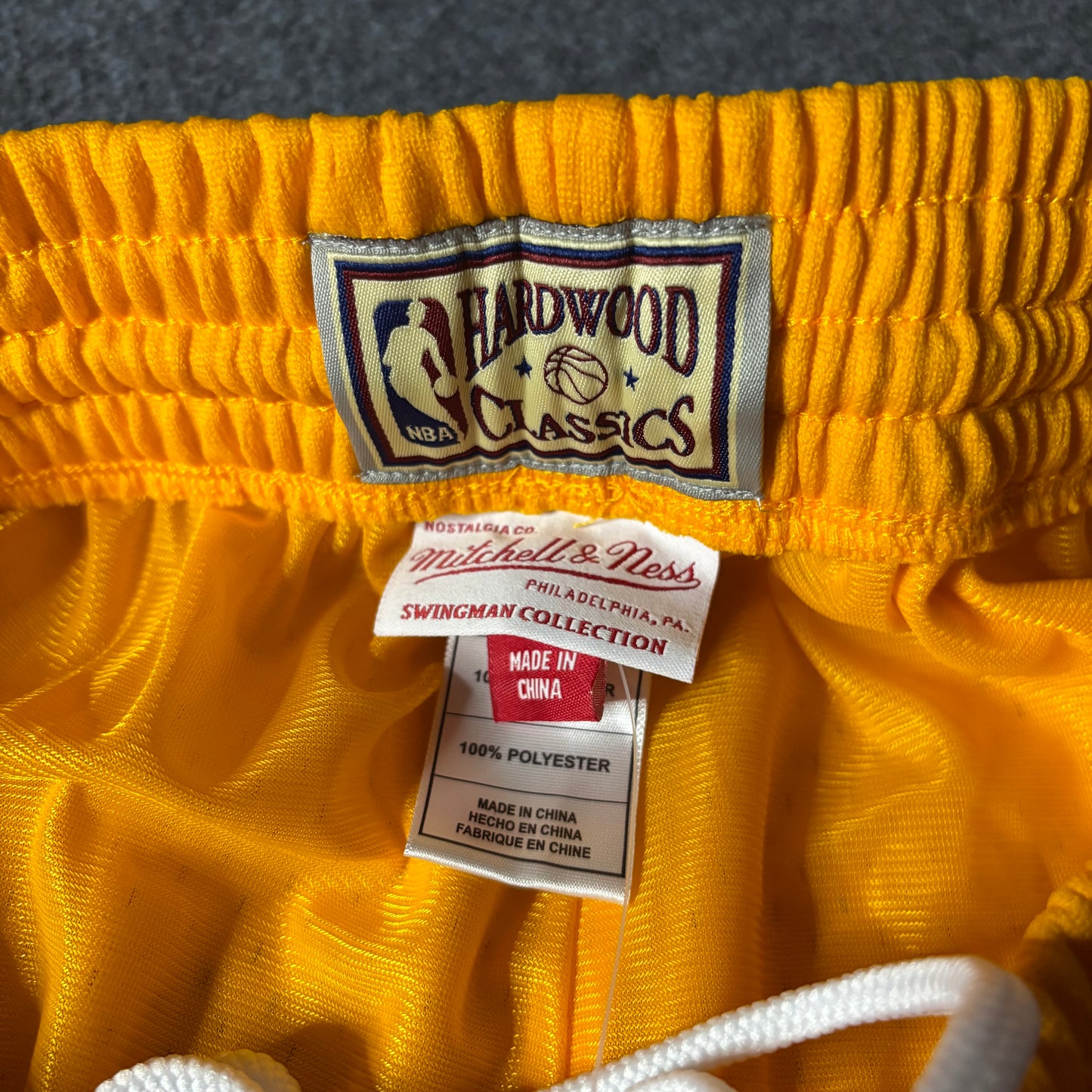 Hardwood classics lakers mesh short