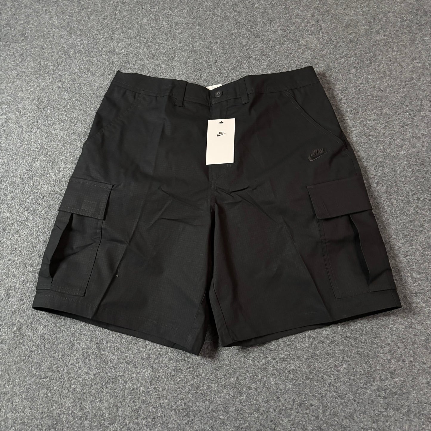 Nike cargo shorts black