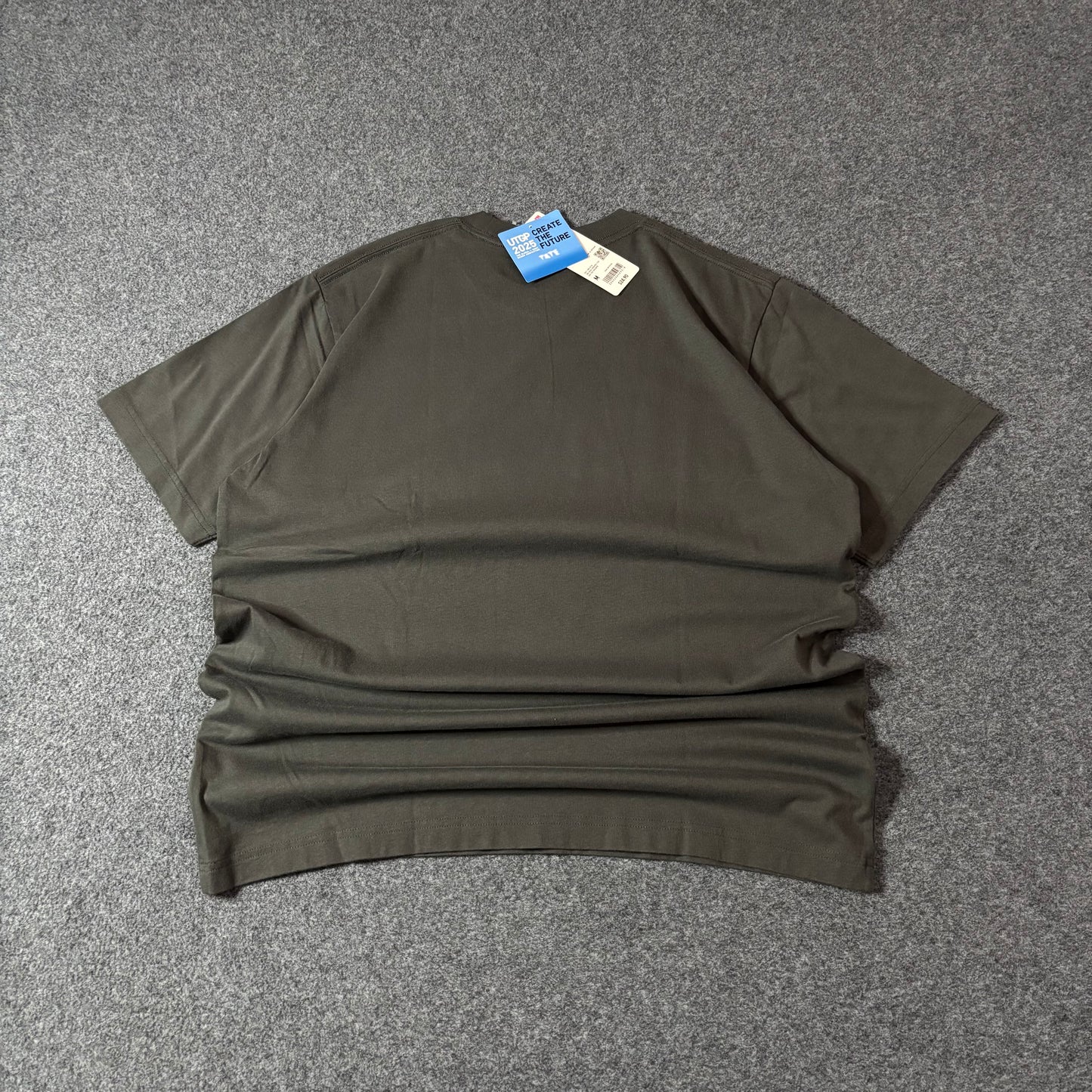 Uniqlo tate tee