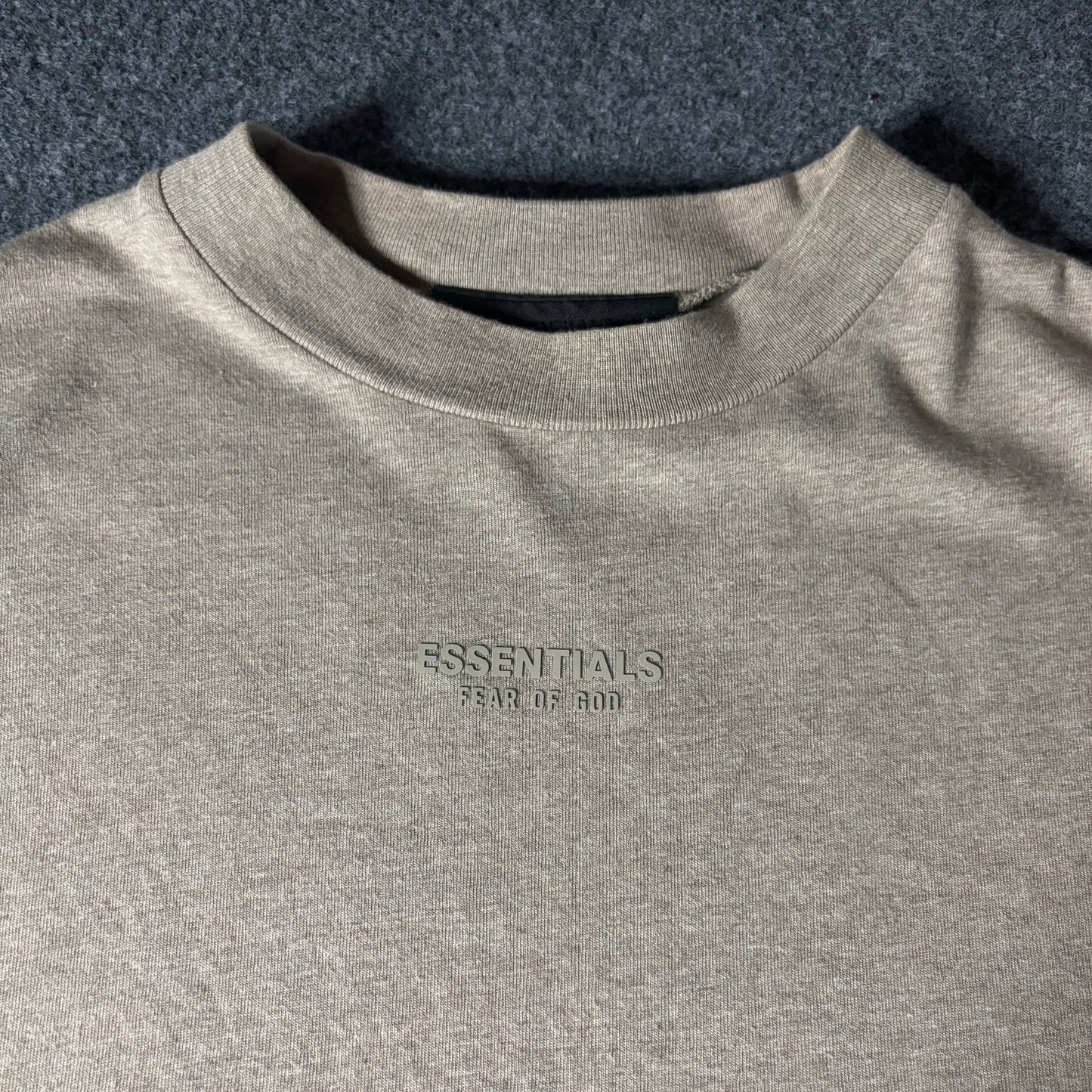 Essentials Fear Of God small logo core heather oversized tee