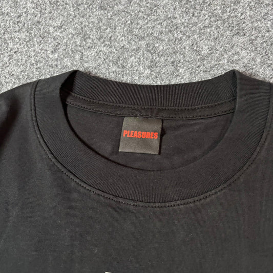 Pleasures machine tee black