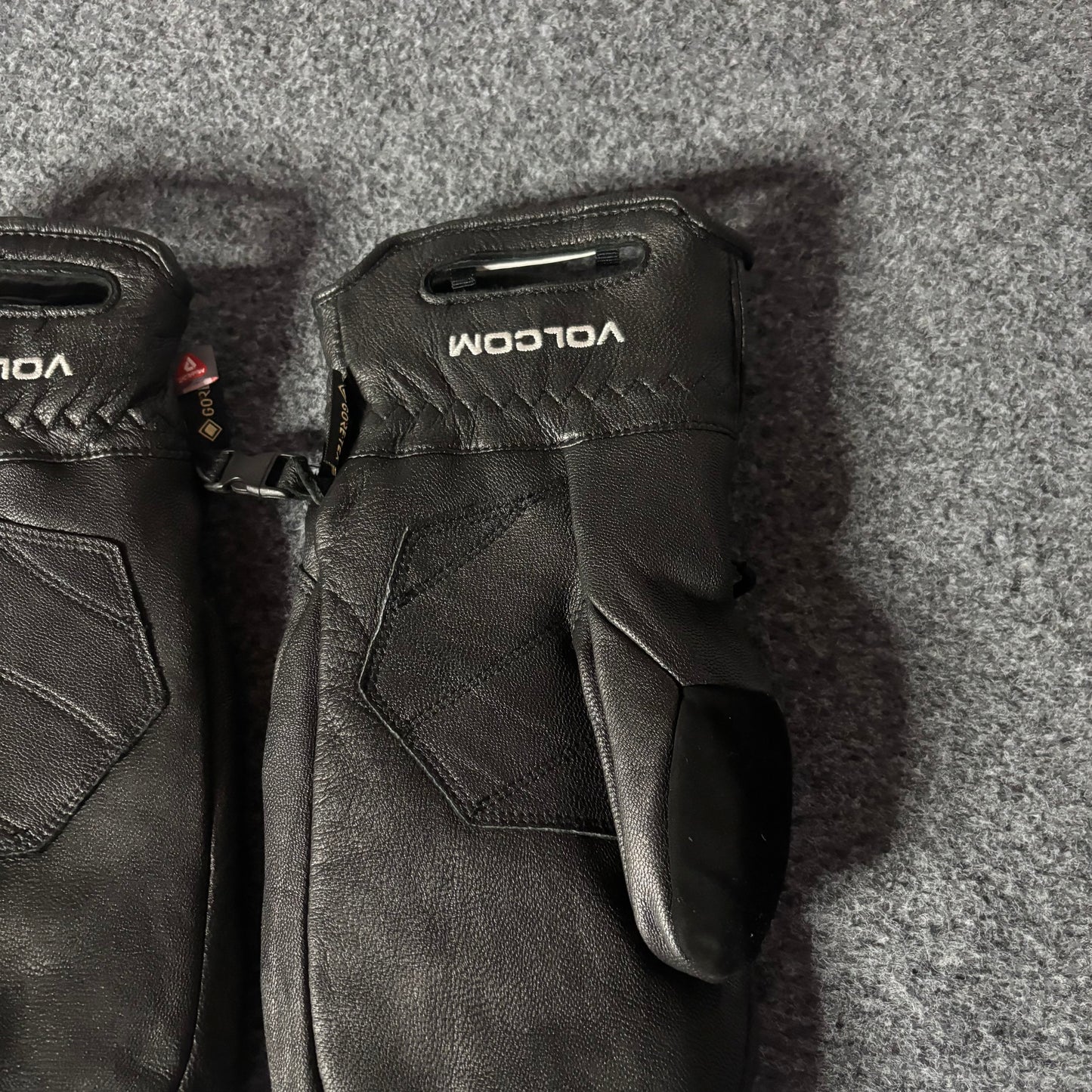 Volcom x Goretex leather gloves