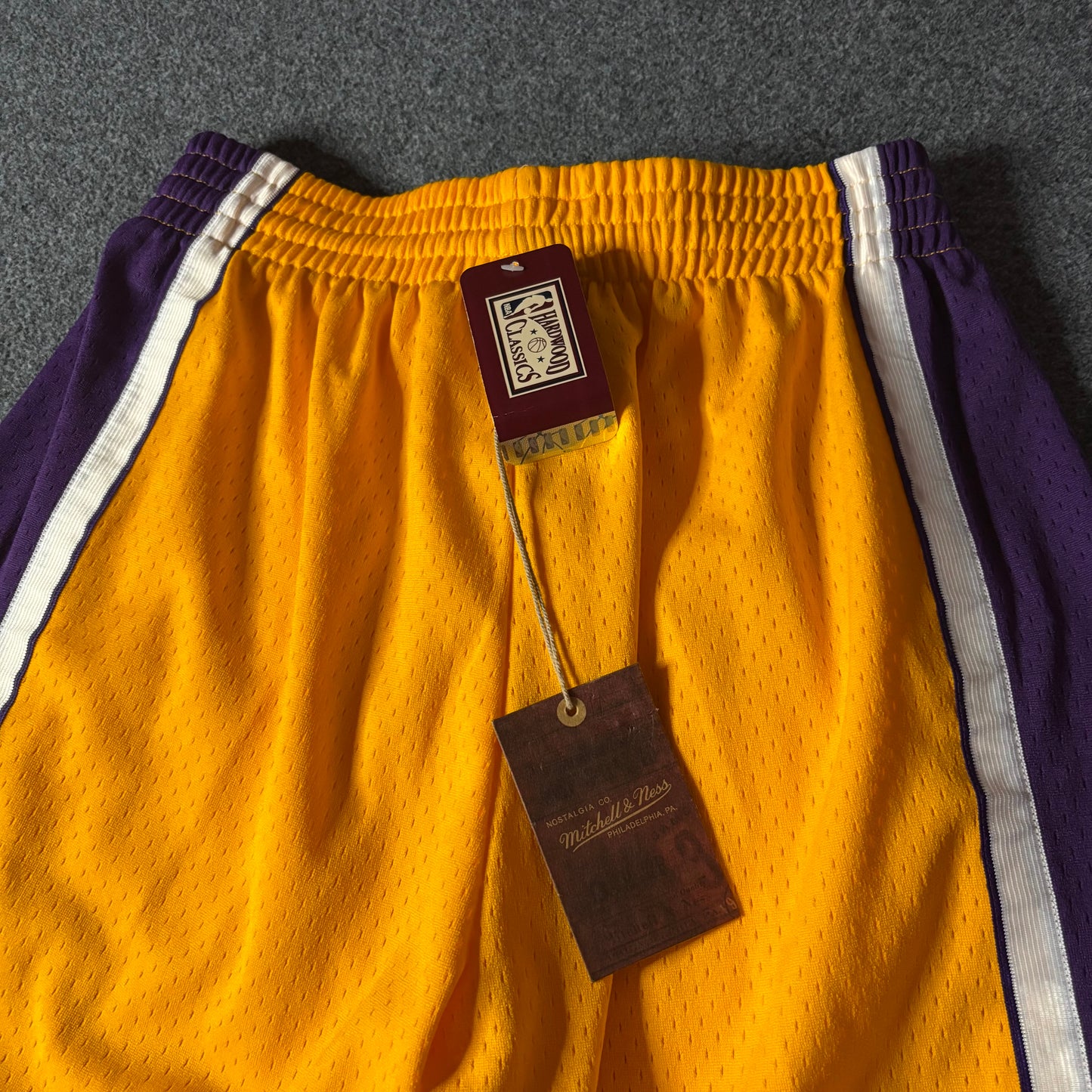 Hardwood classics lakers mesh short