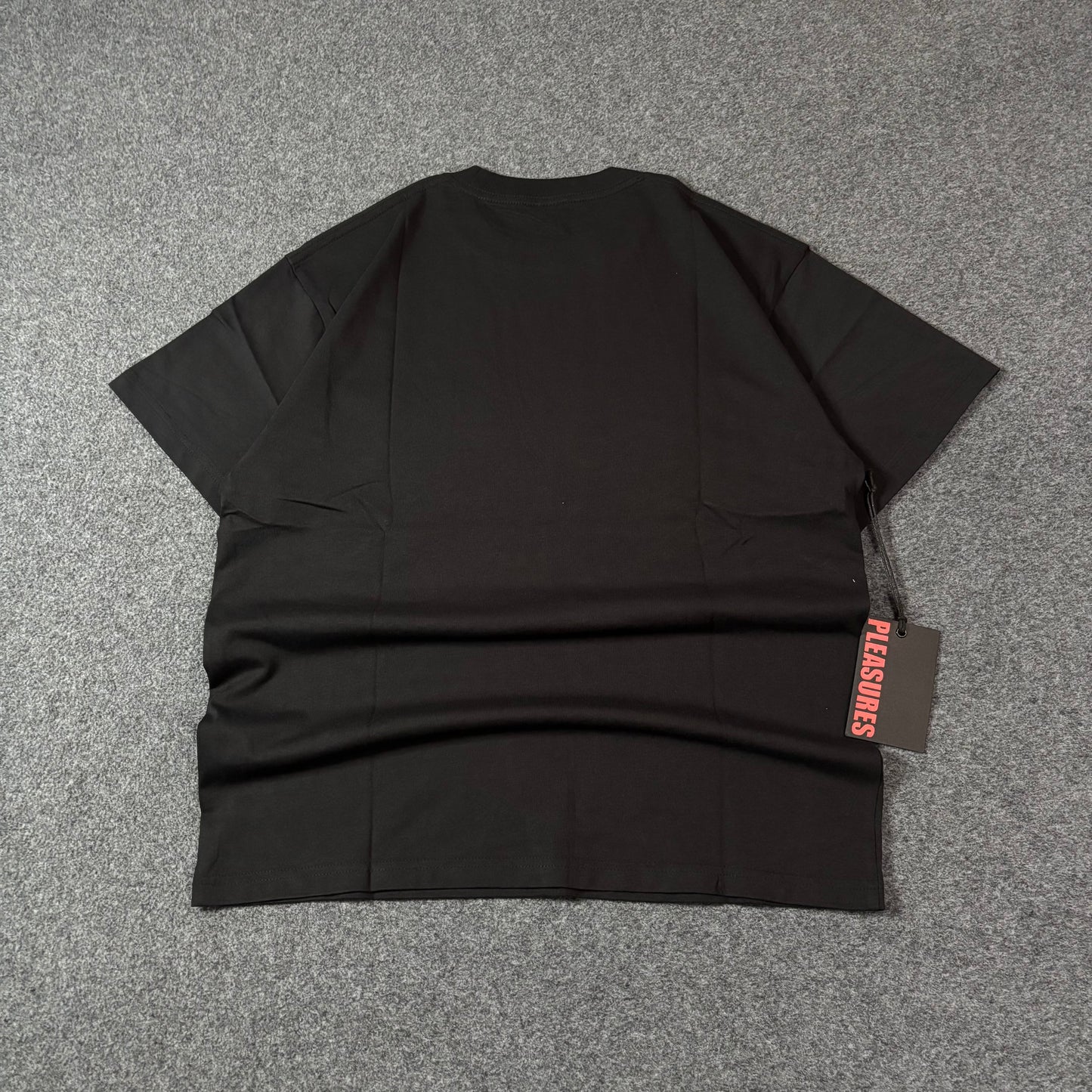 Pleasures machine tee black