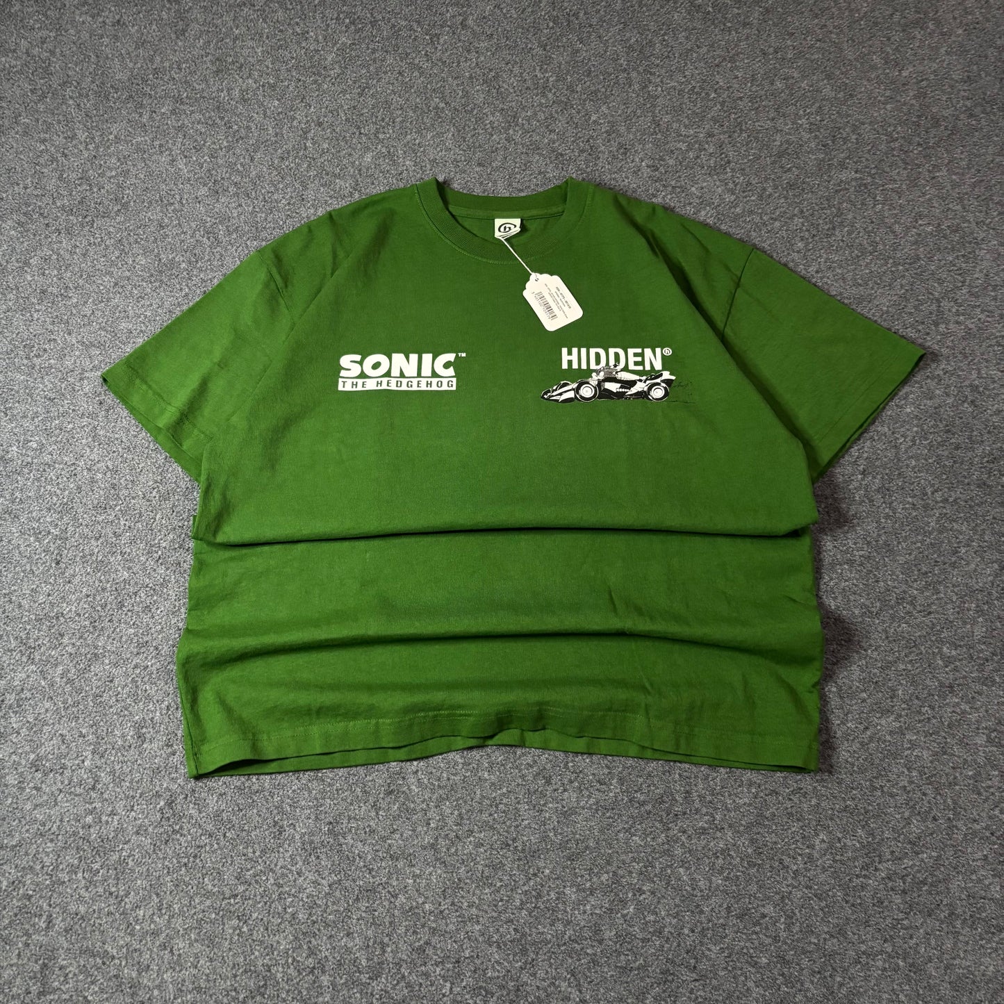 Hidden x Sega Sonic trophy green tee