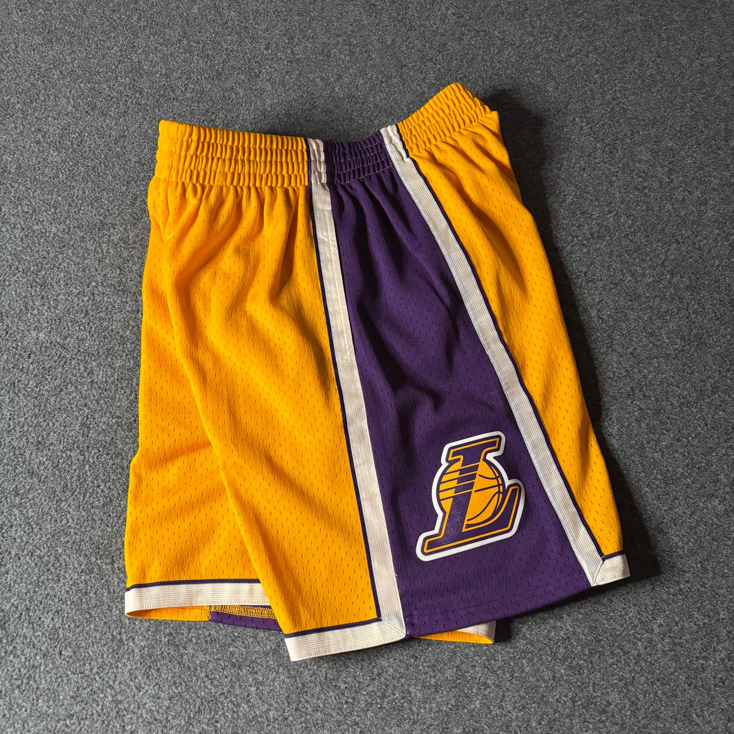 Hardwood classics lakers mesh short