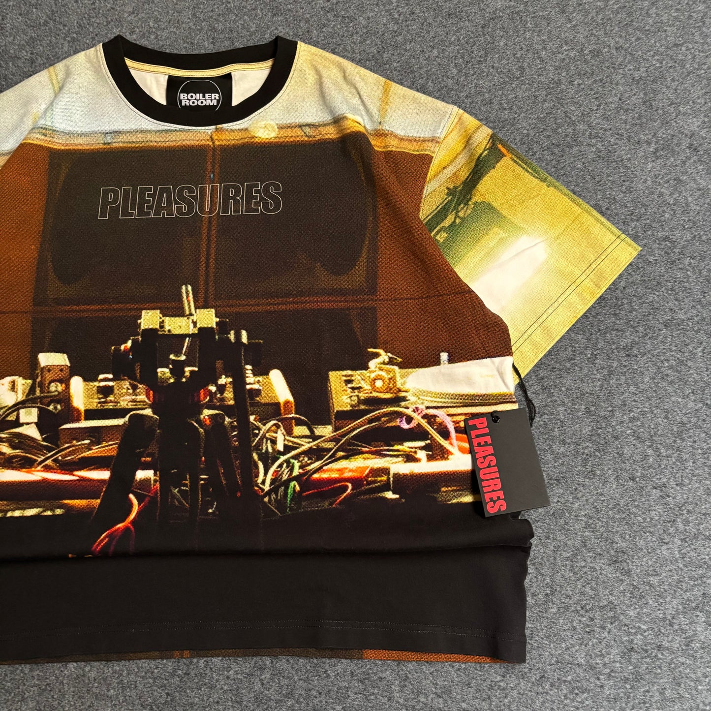 Pleasures x Boiler Room venue heavyweight tee
