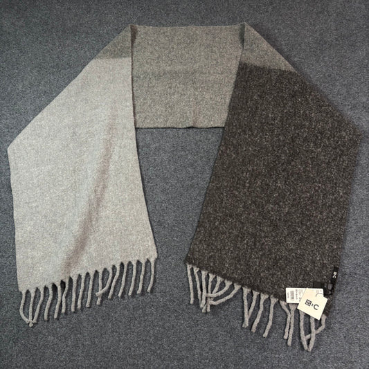 Uniqlo :C scuffle yarn chunky stole