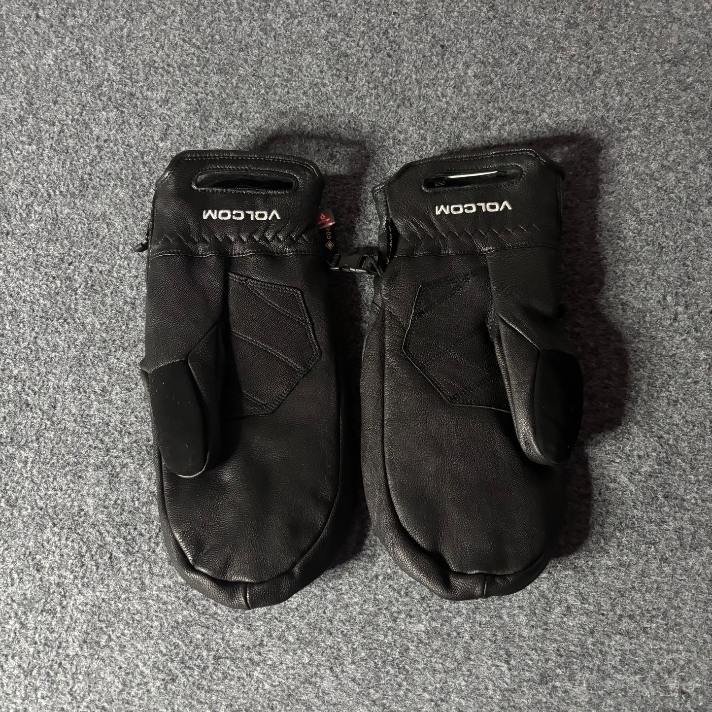 Volcom x Goretex leather gloves