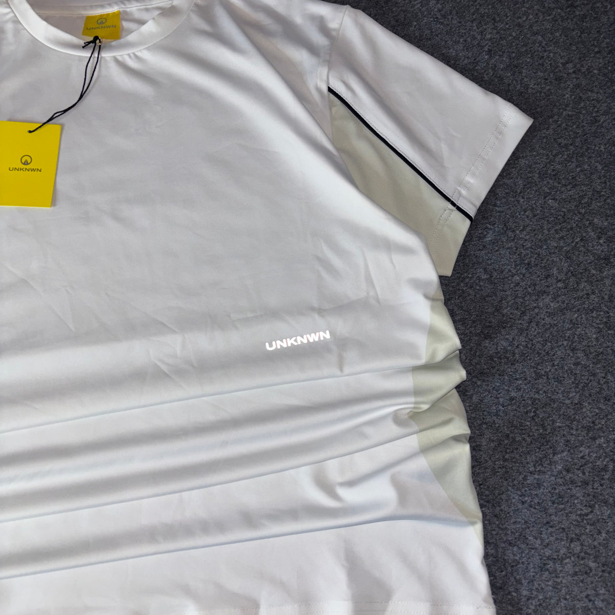 Unknwn sports back logo sport shirt