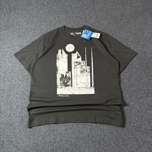 Uniqlo tate tee