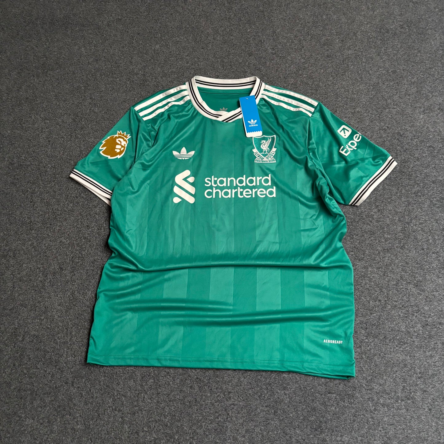 Liverpool Szoboszlai 25/26 tercer jersey