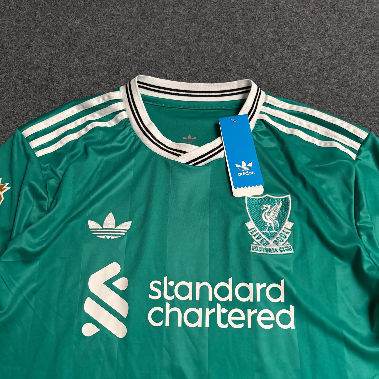 Liverpool Szoboszlai 25/26 tercer jersey