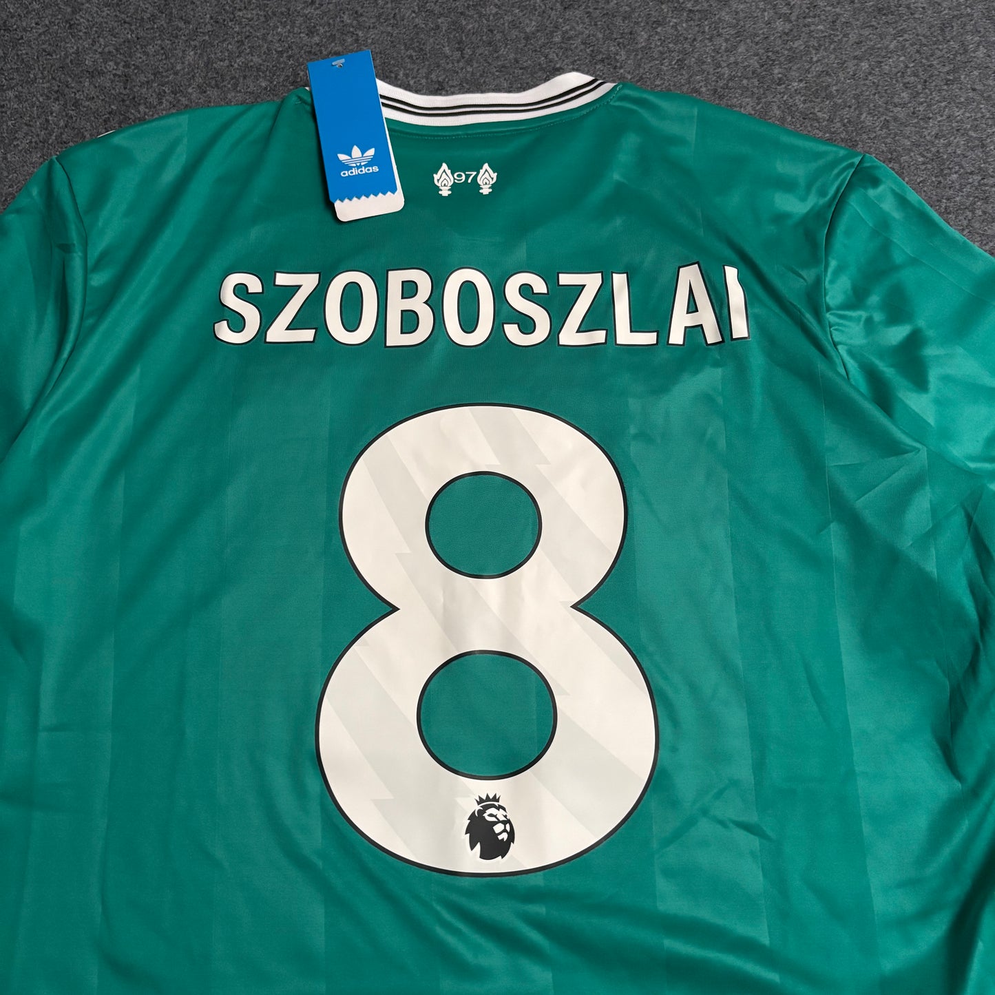 Liverpool Szoboszlai 25/26 tercer jersey